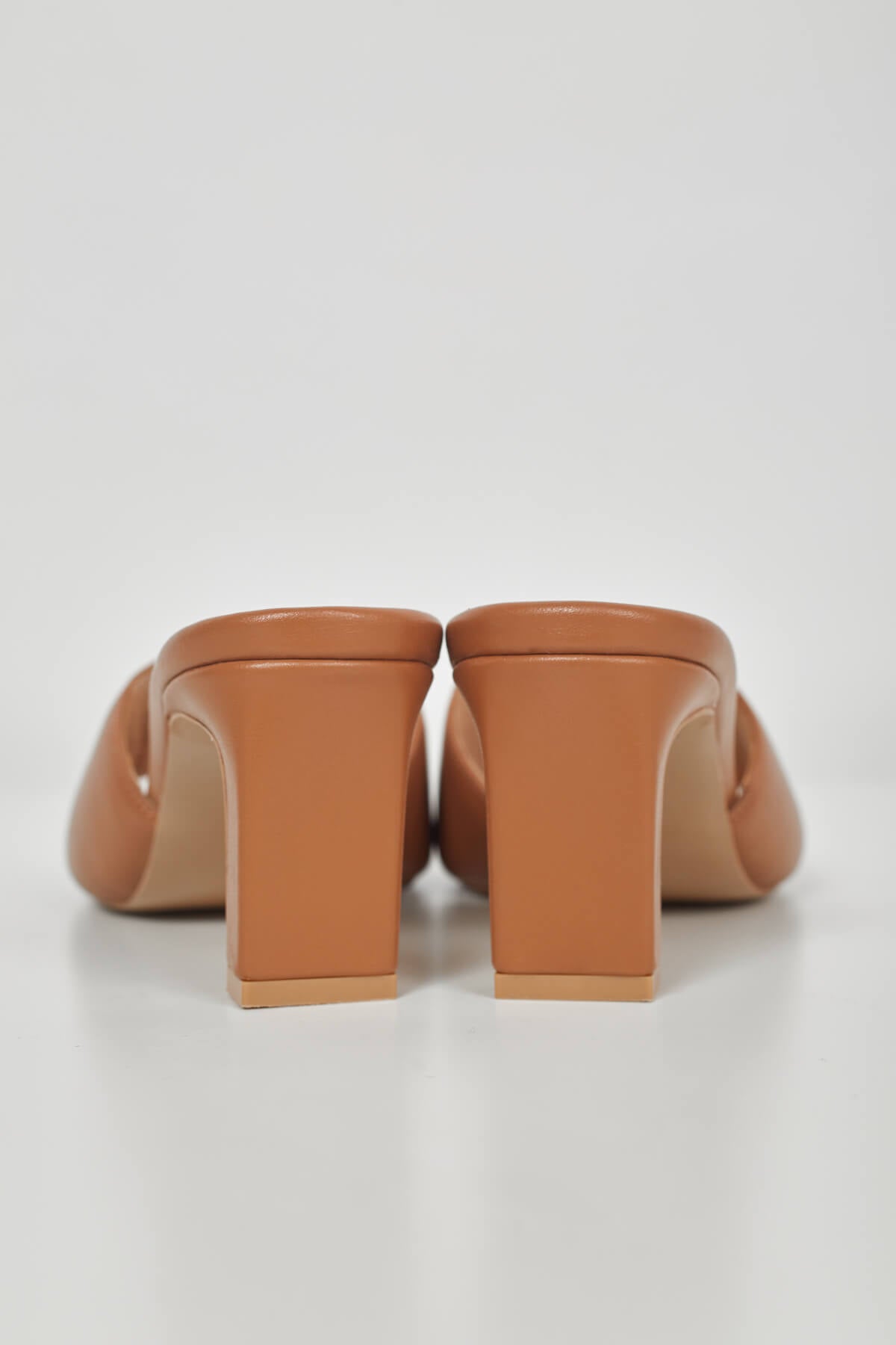 LEATHER MULES