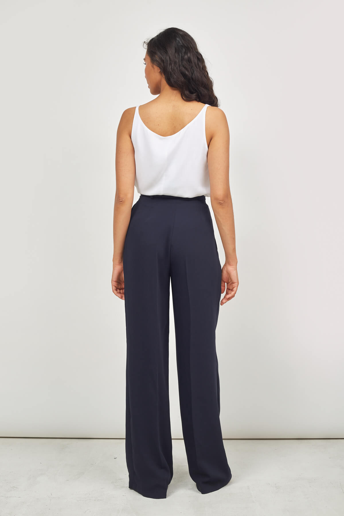 WIDE ELONGATED