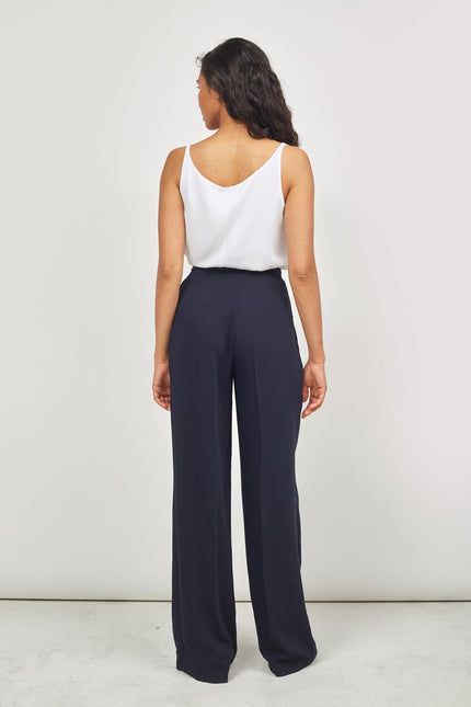 WIDE ELONGATED