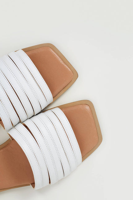 LOW-CUT LEATHER MULES
