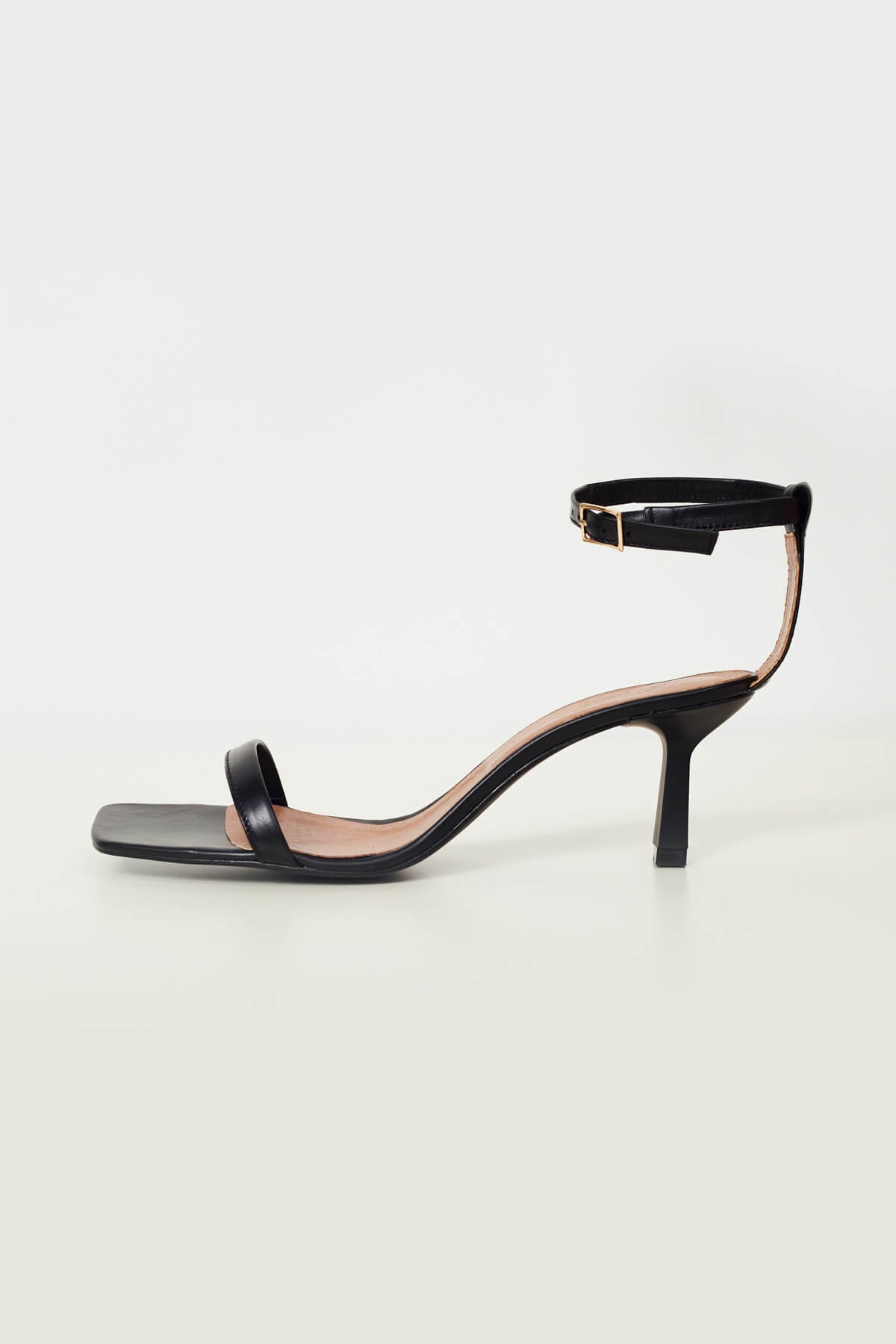 THIN STRAPPY HEELED SANDALS