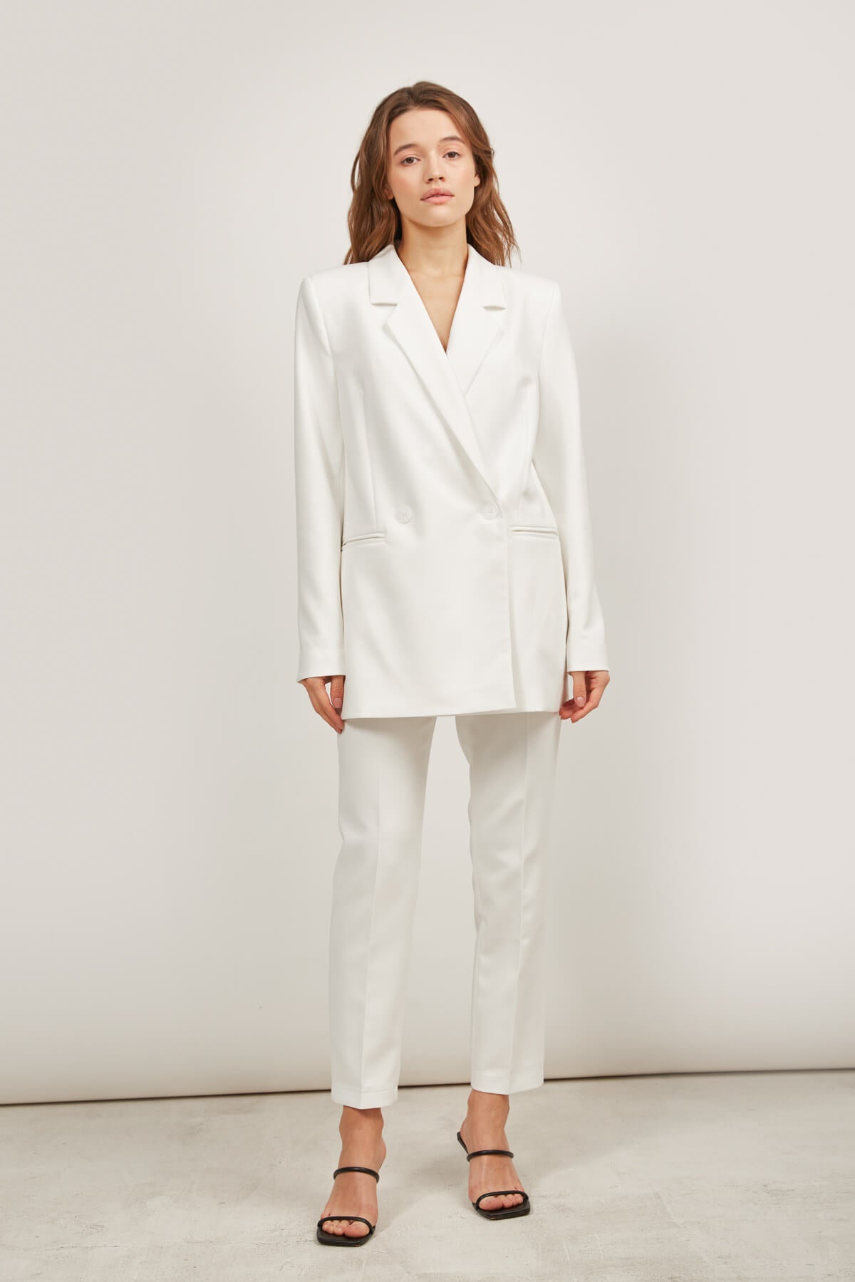 TAPERED TROUSERS