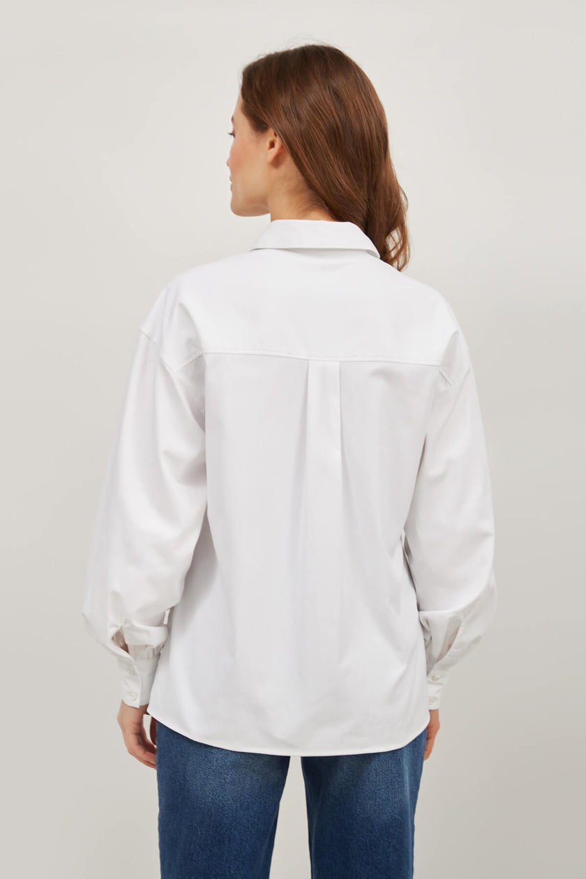 SEMI-FITTED WHITE SHIRT WITH LUSH SLEEVES