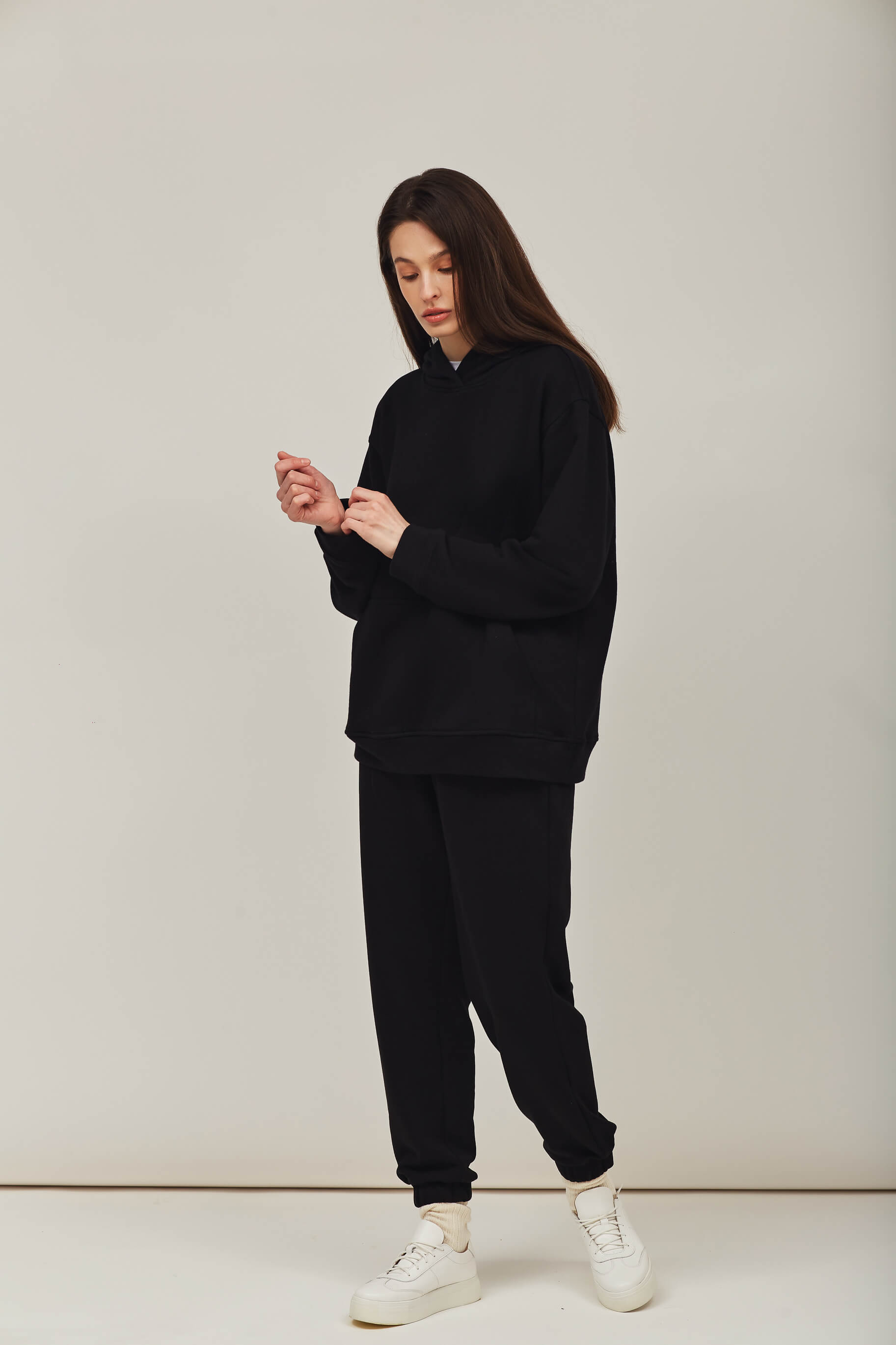 LOOSE FIT HOODIE