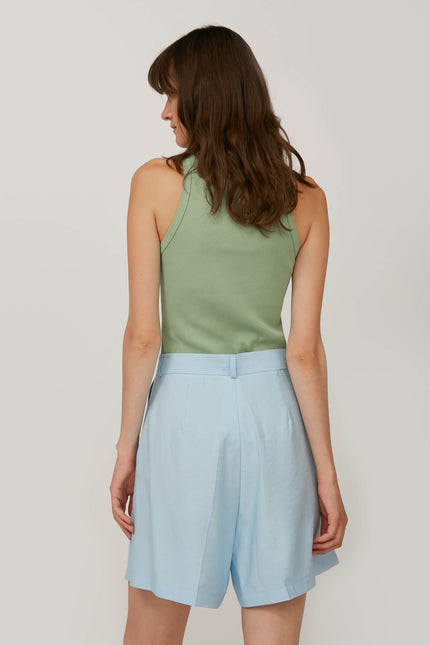 HIGH-WAISTED - FIT SHORTS