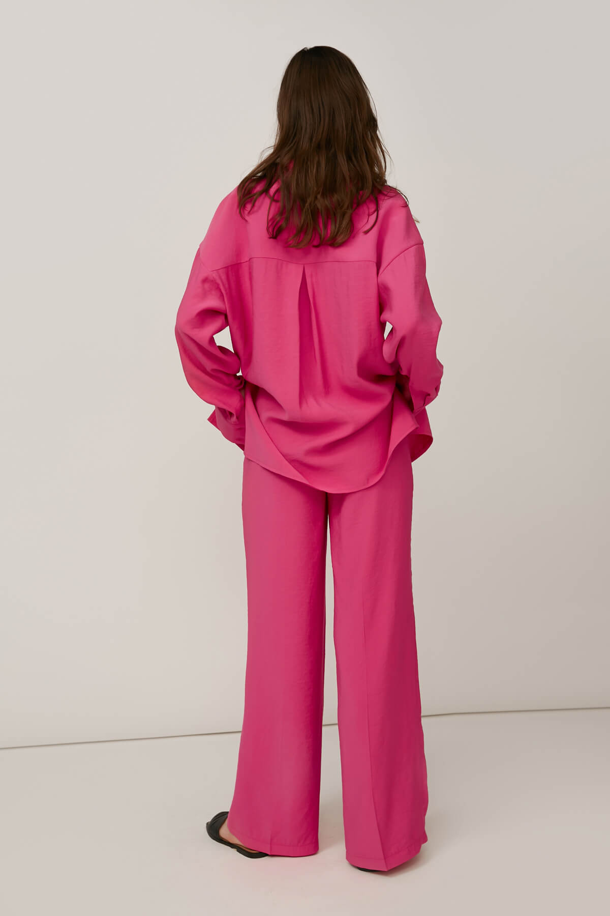 WIDE ELONGATED