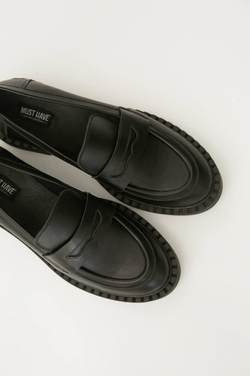 LOAFERS ON A MASSIVE SOLE MADE OF GENUINE LEATHER