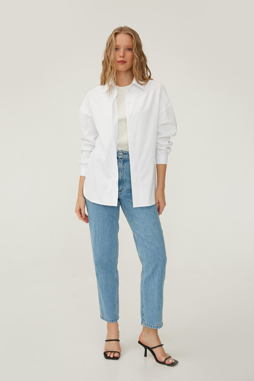 WHITE STRAIGHT-CUT LOOSE FIT SHIRT