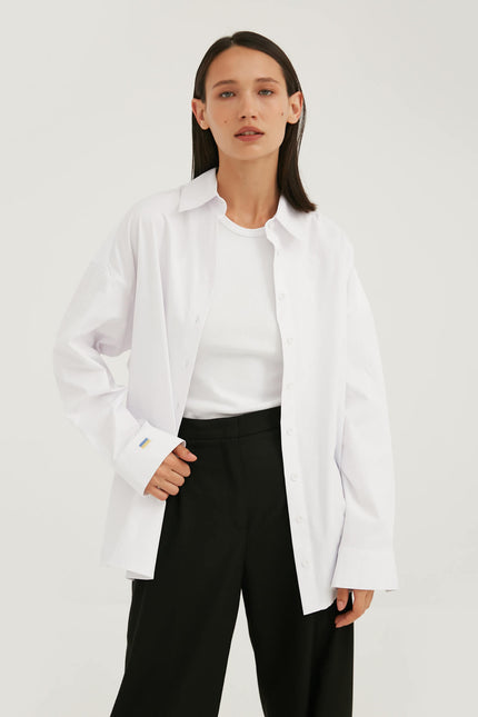 WHITE LOOSE-FIT COTTON SHIRT WITH UKRAINIAN FLAG EMBROIDERY