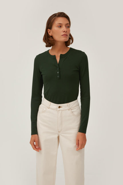 GREEN RIBBED JERSEY JUMPER WITH A STRIPE