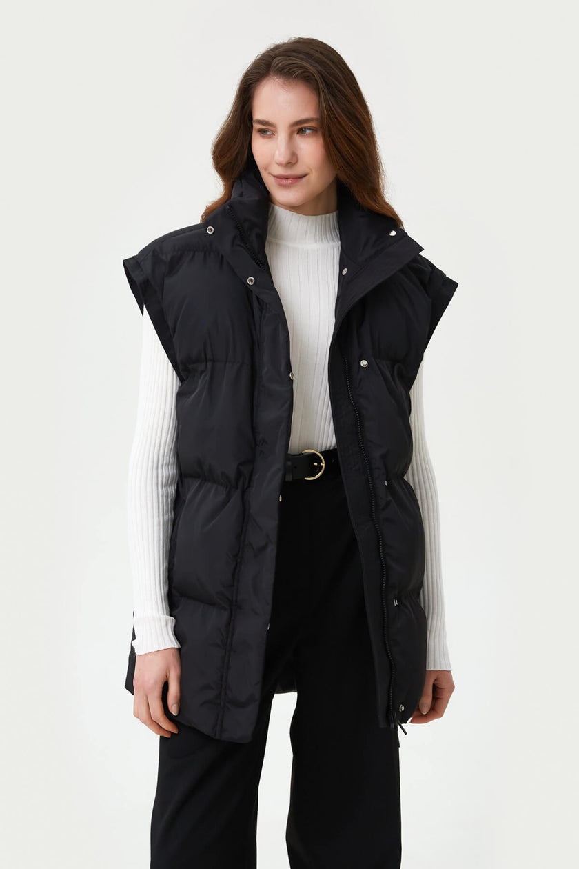 STRAIGHT MILKY QUILTED VEST
