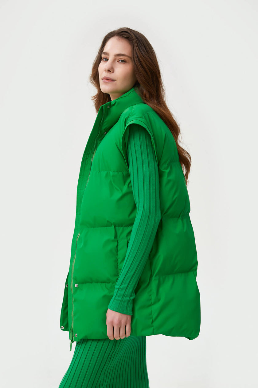 STRAIGHT MILKY QUILTED VEST
