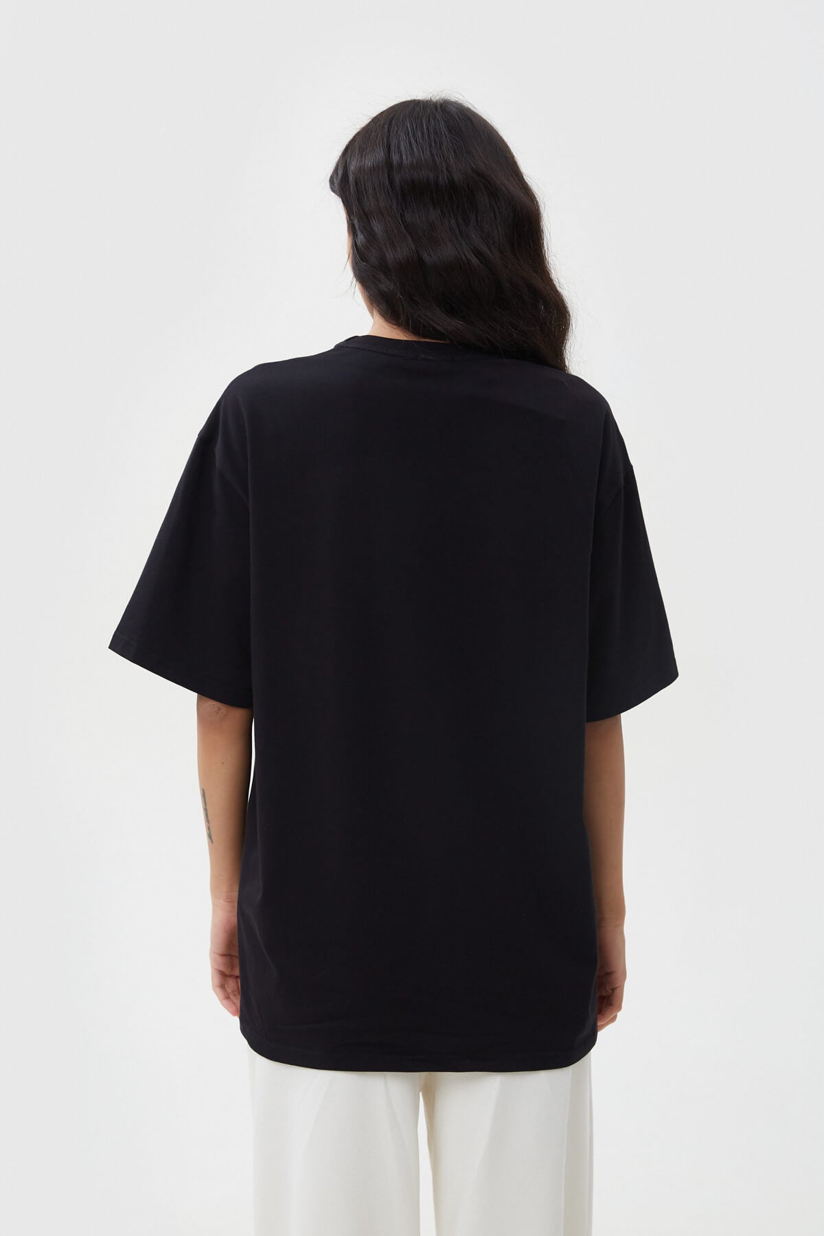 UNISEX T-SHIRT WITH 