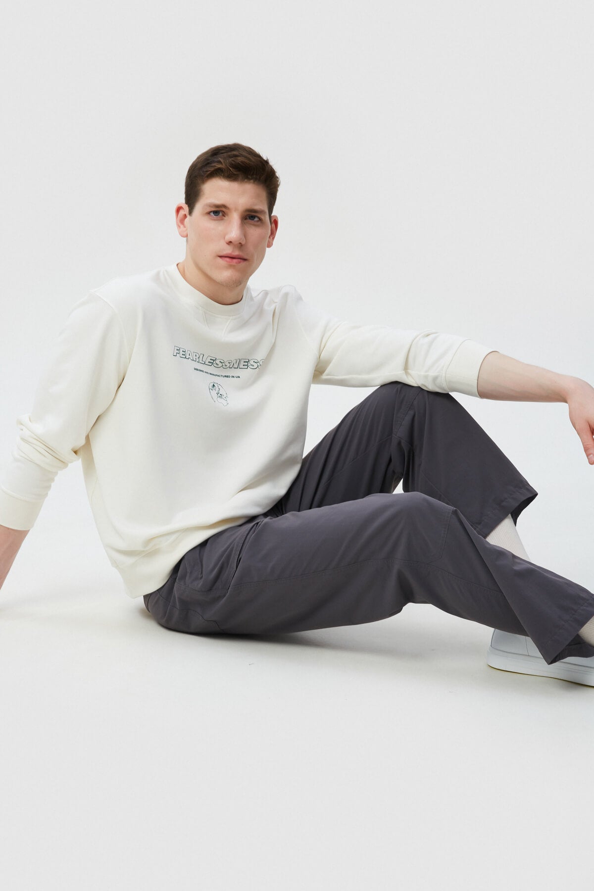 UNISEX SWEATSHIRT WITH 
