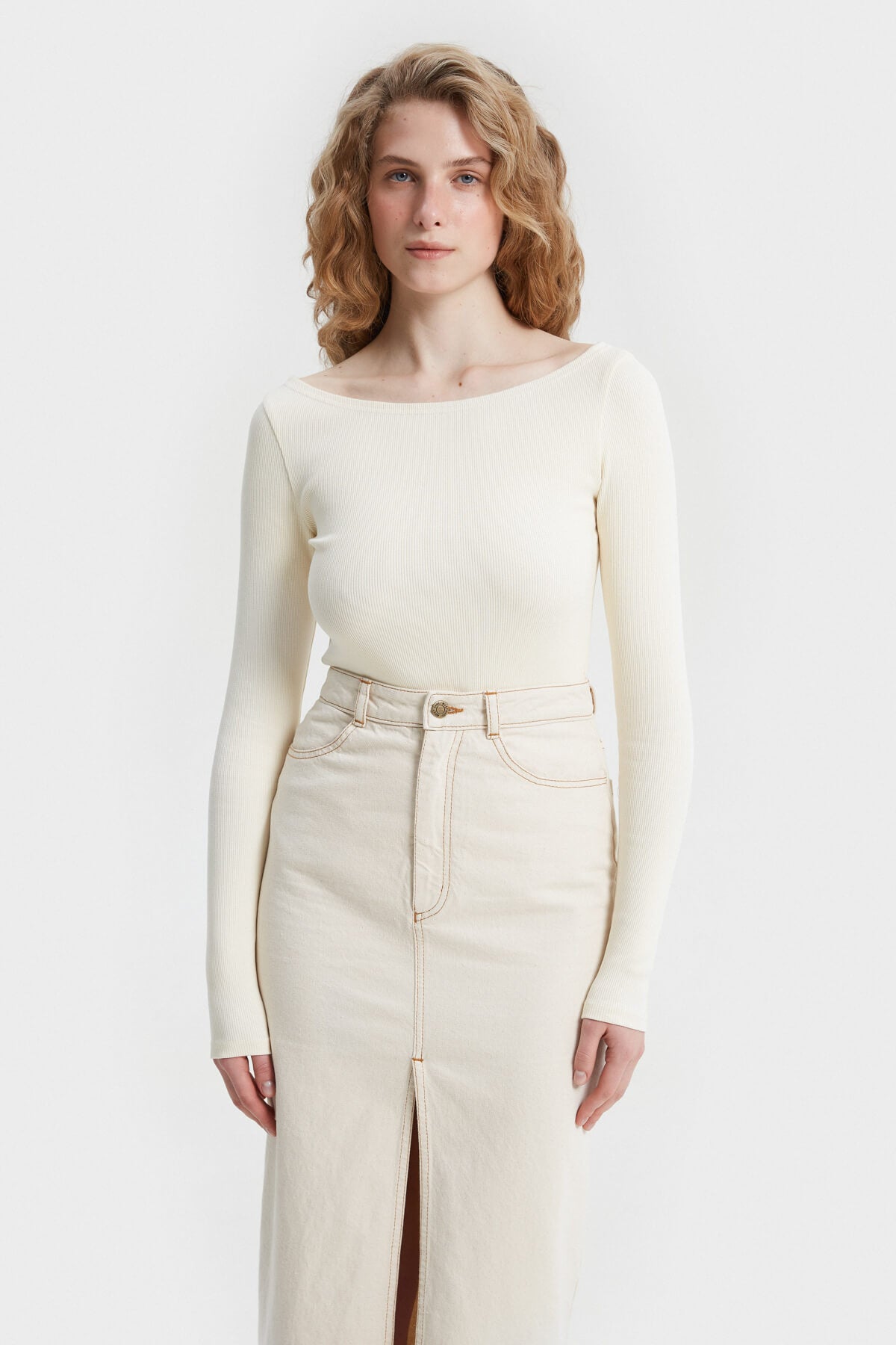 MILKY JERSEY JUMPER WITH FIGURED NECK