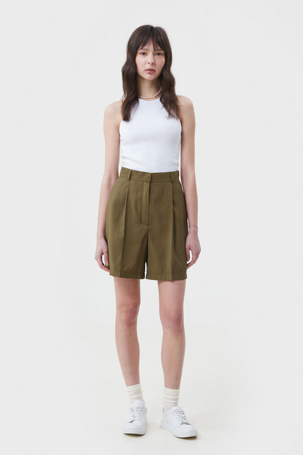 LOOSE-FIT SHORTS MADE OF SUIT FABRIC