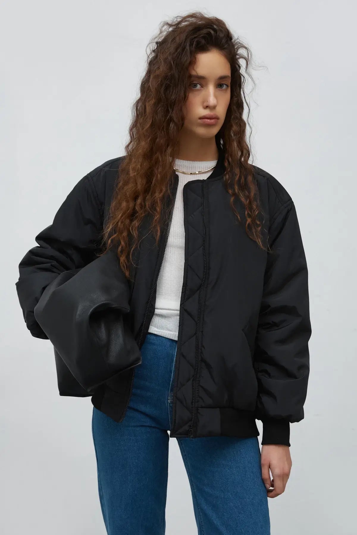 BOMBER JACKET