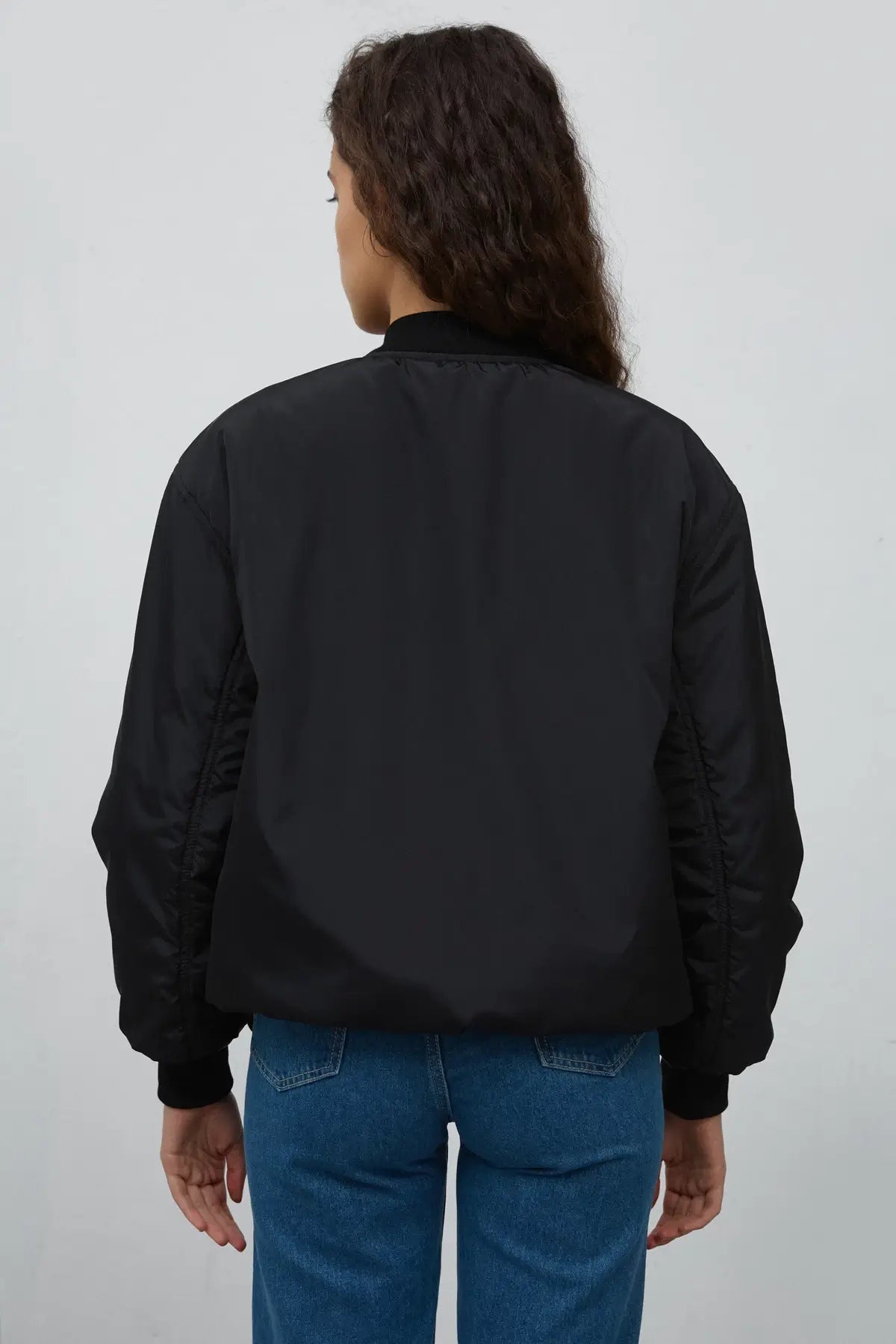 BOMBER JACKET