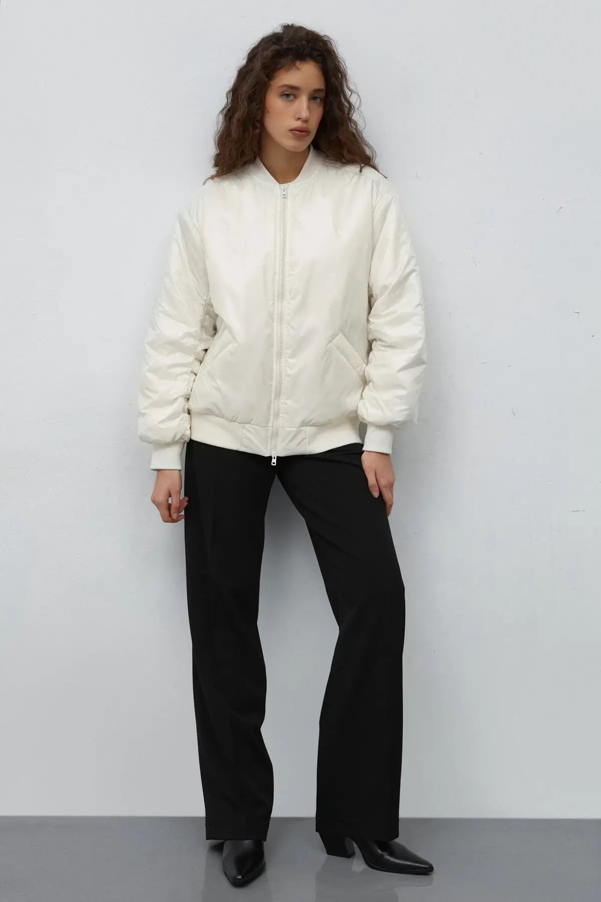 BOMBER JACKET