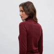 Basic knitted turtleneck in wine color with cotton