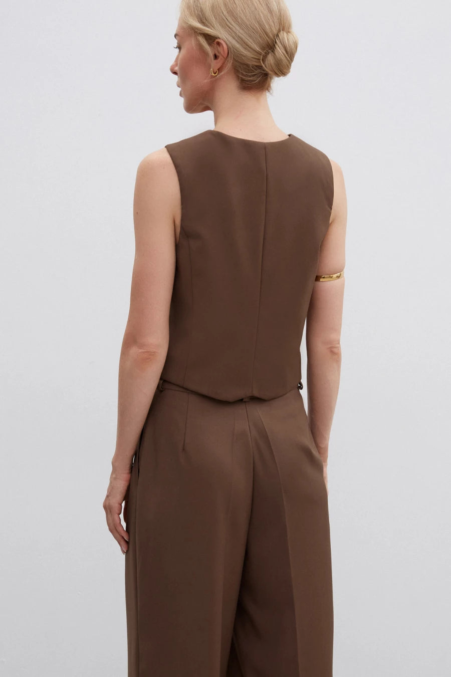 Chocolate long palazzo trousers made of viscose