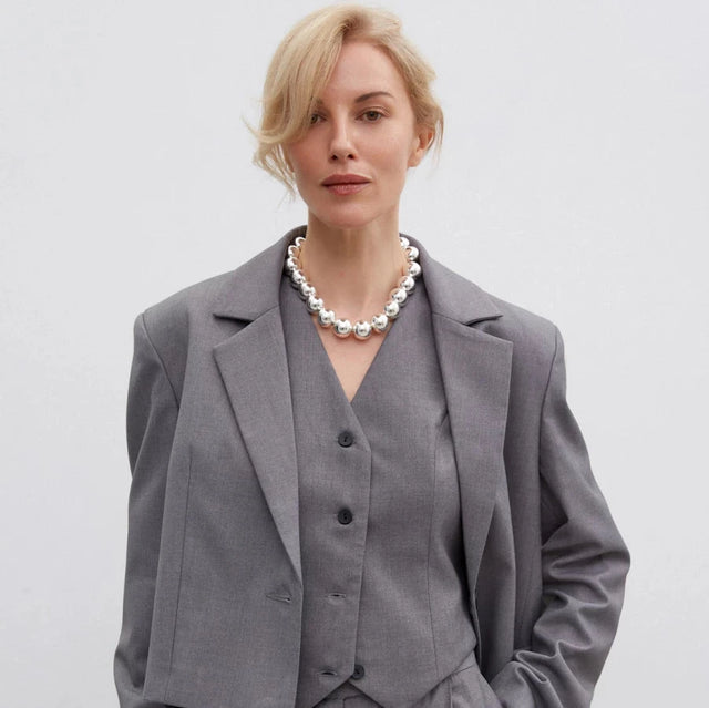 Gray classic cut vest made of viscose