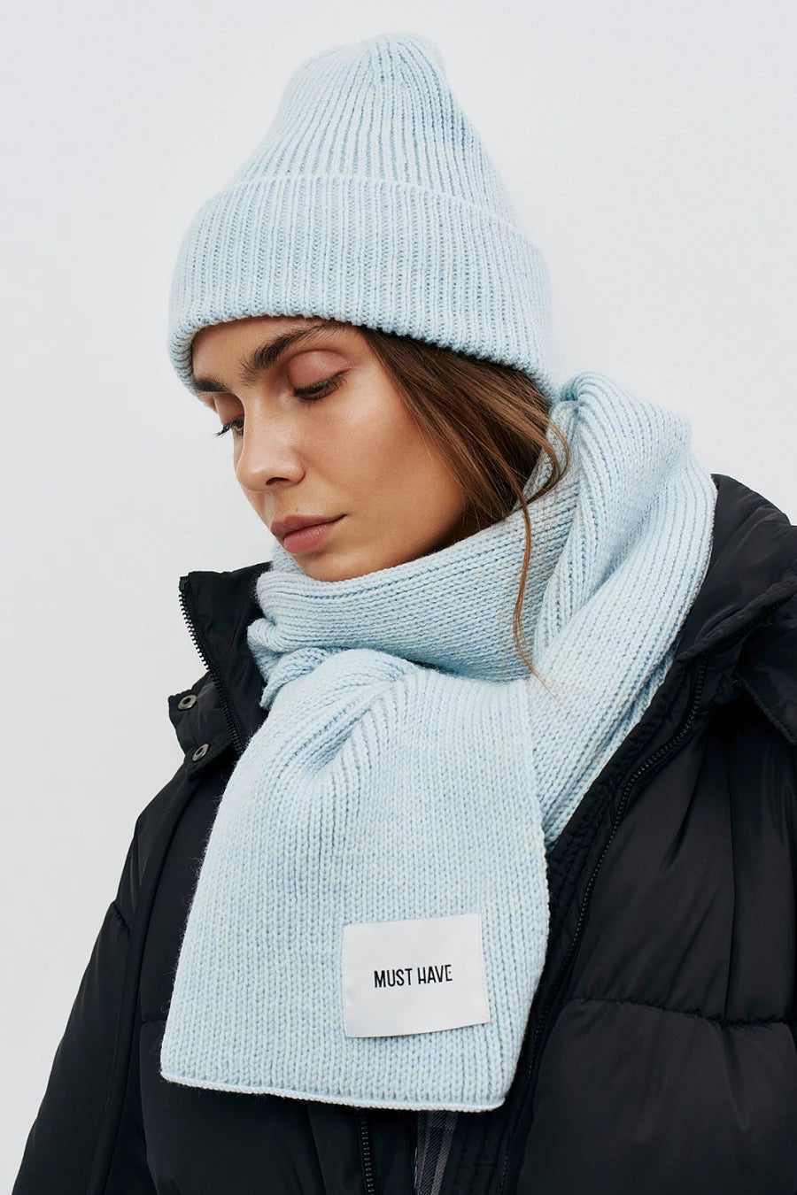 Knitted wool scarf