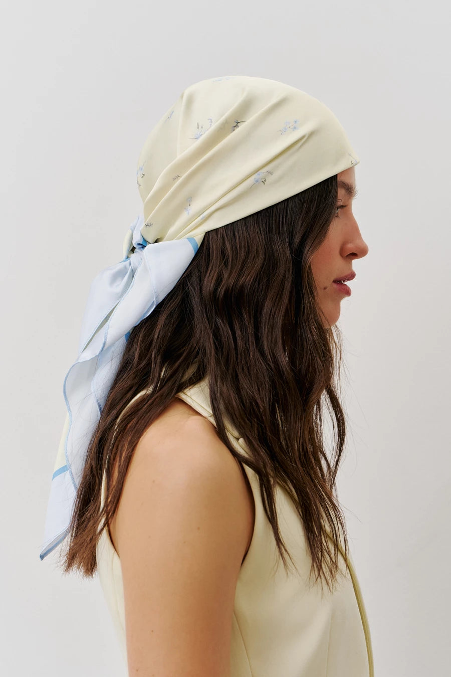 Lemon scarf in an original print 85x85 MUST HAVE x ELENAREVA