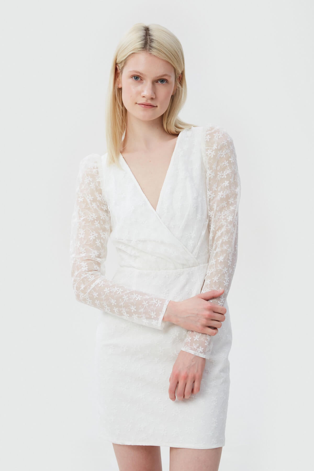 LACED DRESS
