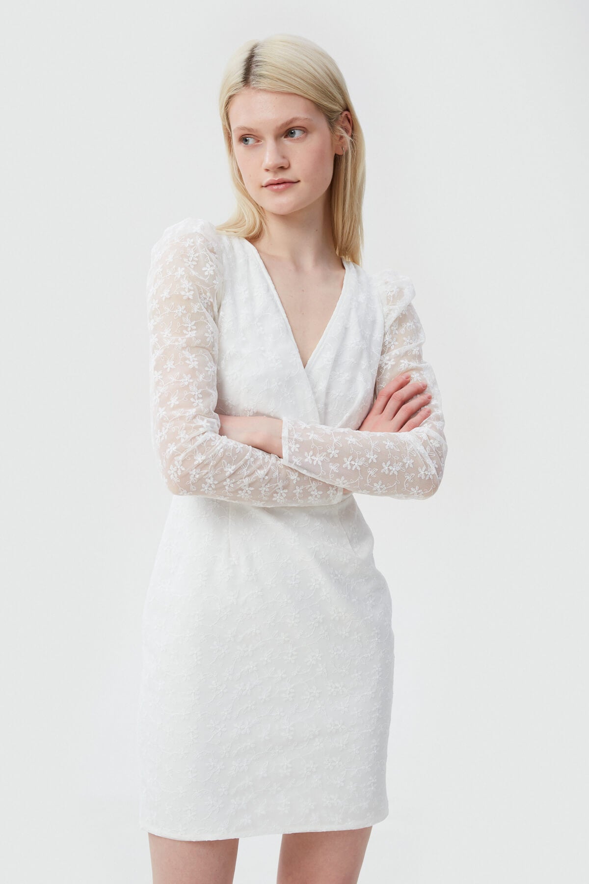 LACED DRESS